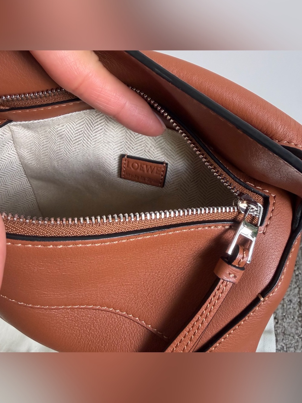 Loewe Mini Puzzle Edge bag in classic calfskin Tan - Picture 8 of 11